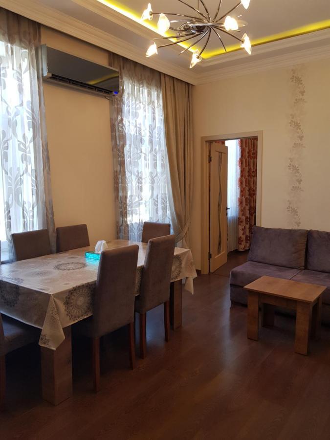 Central Baku Luxury Apartment On Nizami Street Εξωτερικό φωτογραφία