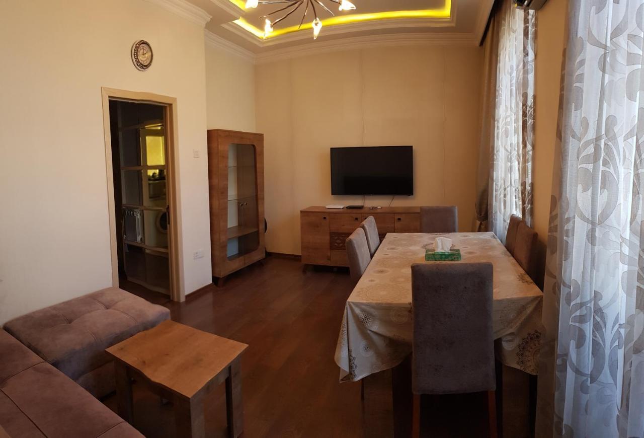 Central Baku Luxury Apartment On Nizami Street Εξωτερικό φωτογραφία